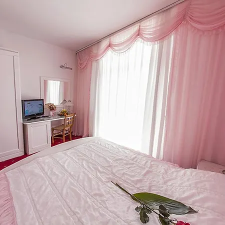 Senad Od Bosne Hotel