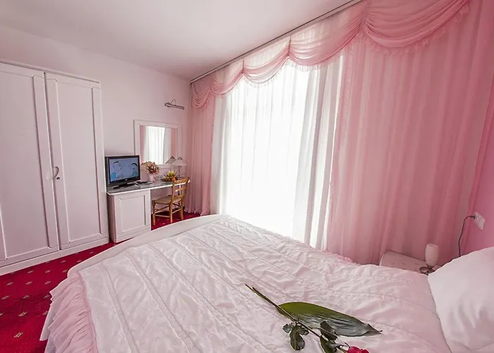 Senad Od Bosne Hotel